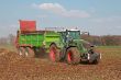 Fendt 936 mit Strautmann Streublitz_03 klein.jpg